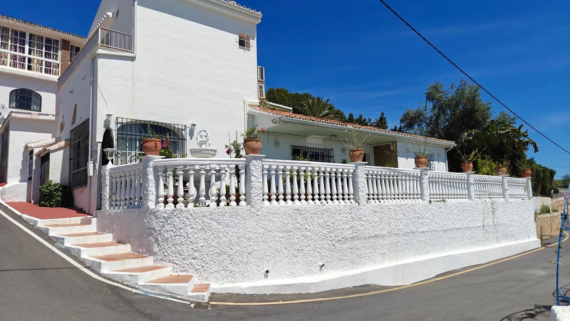 Villa Narnia, 3Br With Private Swimming Pool And A Sauna Mijas